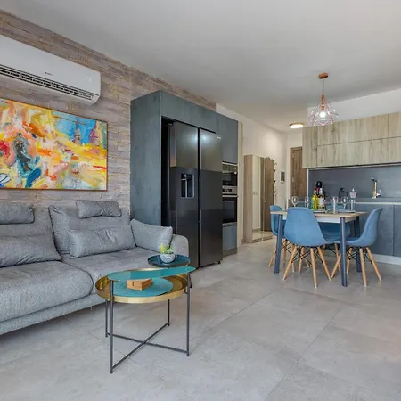 Apartamento Beautiful Penthouse With Terrace & Jacuzzi Wvid1-2 Msida
