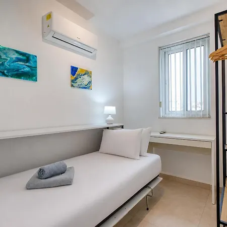 Beautiful Penthouse With Terrace & Jacuzzi Wvid1-2 Msida