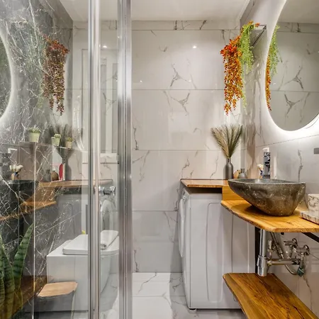 Beautiful Penthouse With Terrace & Jacuzzi Wvid1-2 Apartamento